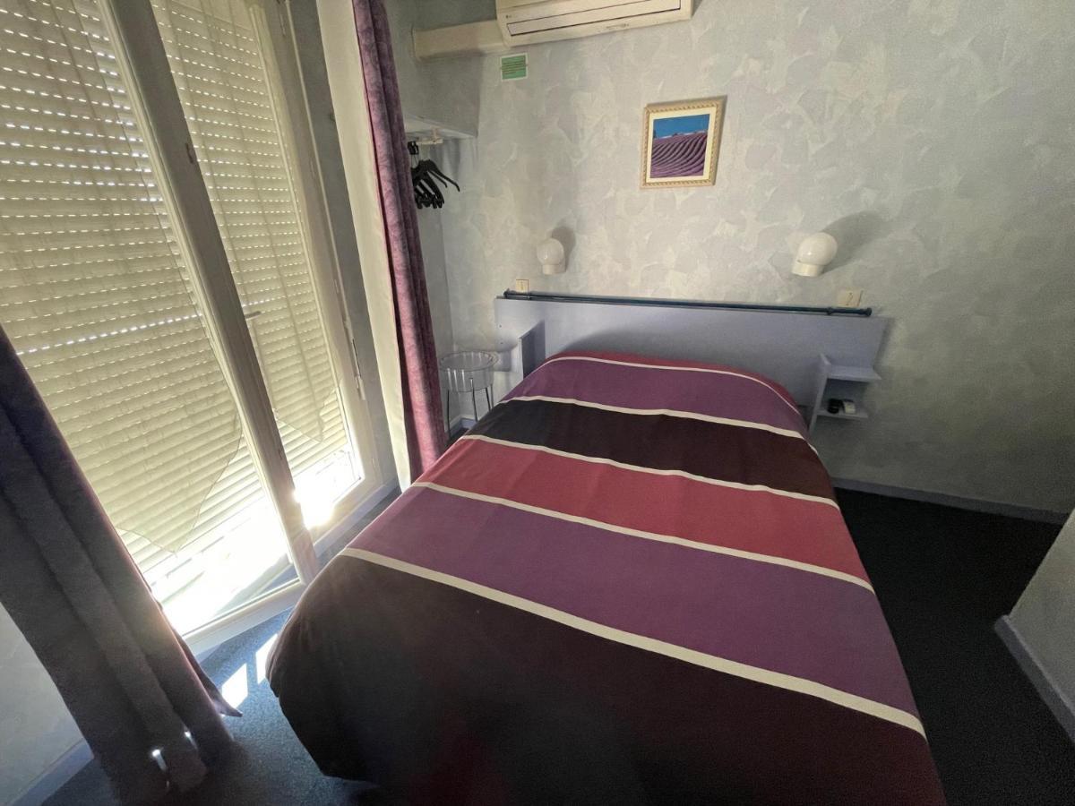 Hotel Du Lez โบลแลน ภายนอก รูปภาพ